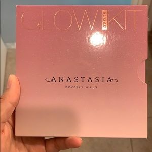 Anastasia Glow Kit